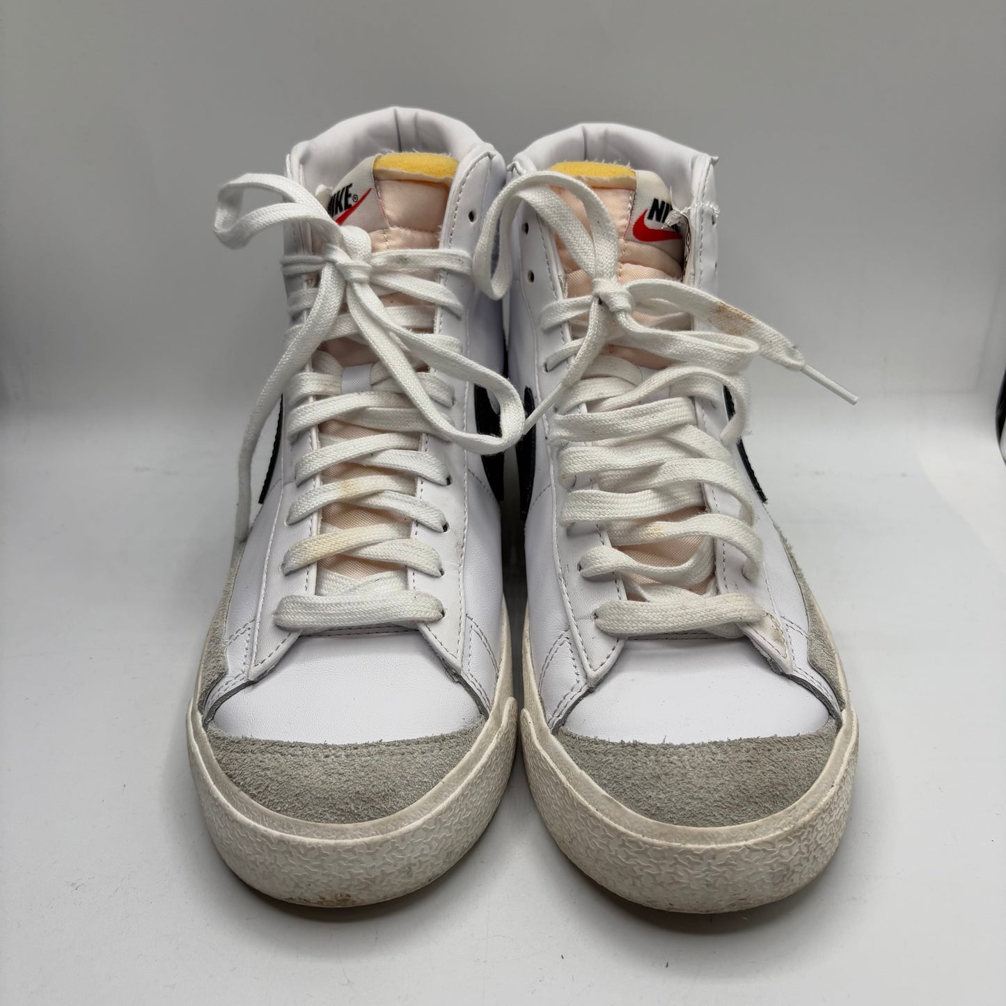 Shoes Sneakers By Nike In White, Size: 9.5