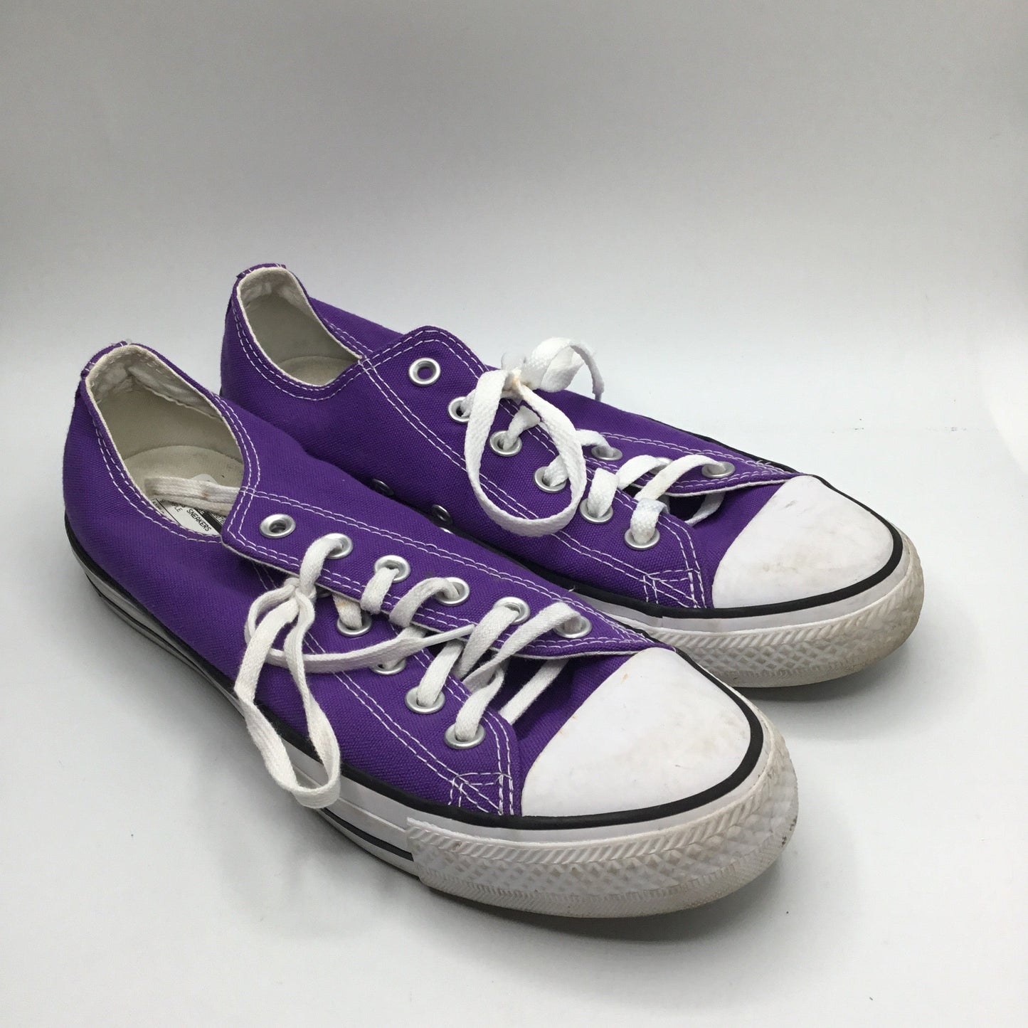 Shoes Sneakers By Converse In Purple, Size: 9