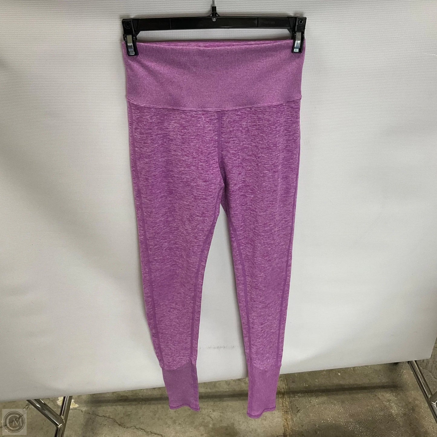 Athletic Leggings By Alo In Pink, Size: Xs