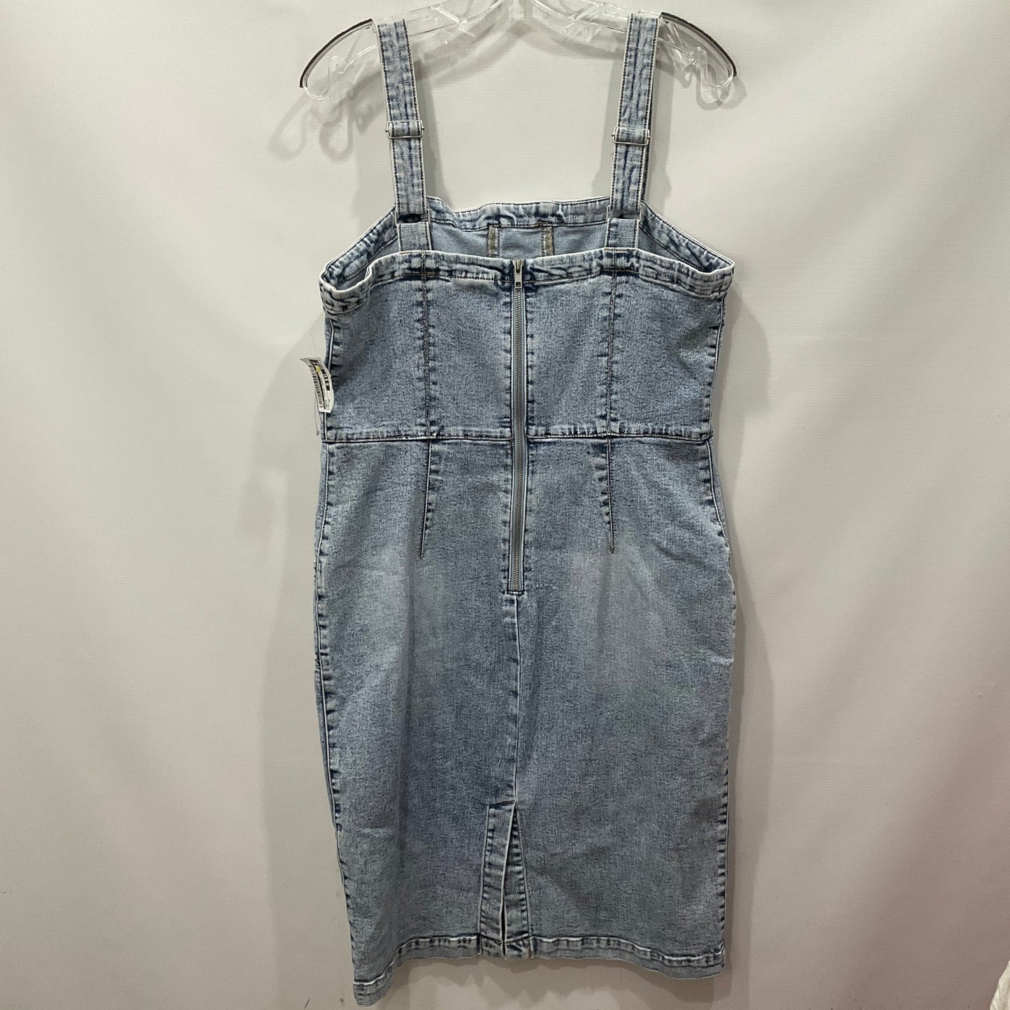 Dress Casual Short By Inc  Size: 16