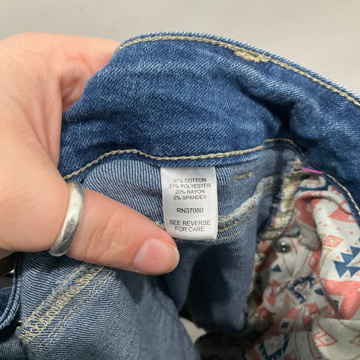 Shorts By Clothes Mentor  Size: 24