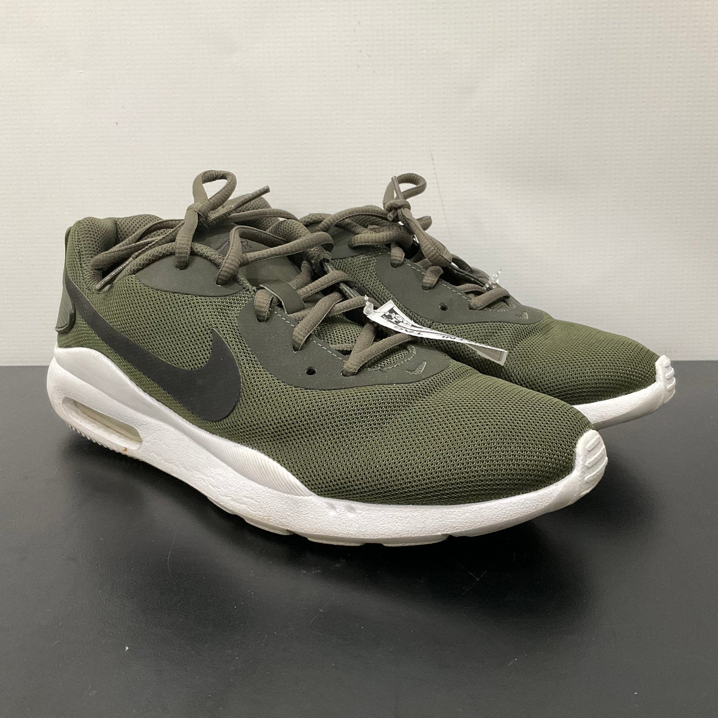 Shoes Athletic By Nike In Green, Size: 8