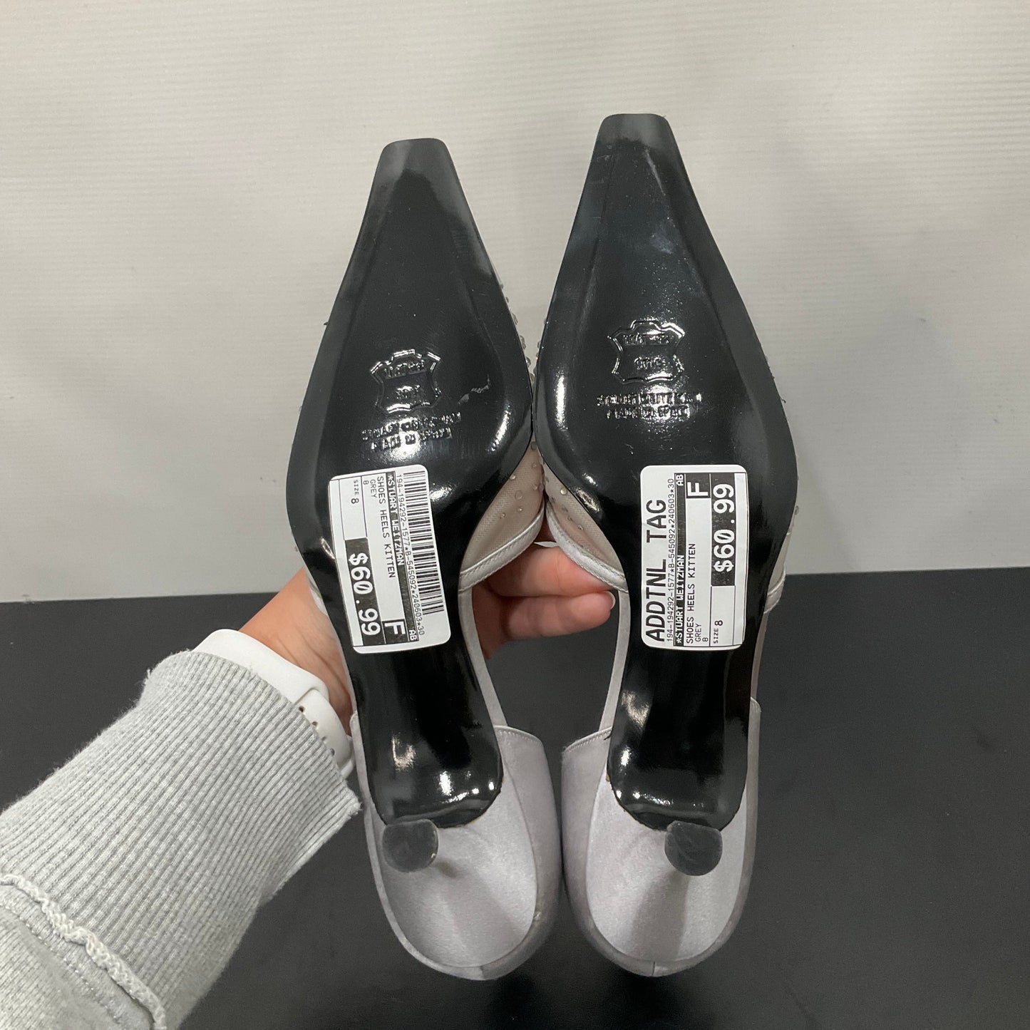 Grey Shoes Heels Kitten Stuart Weitzman, Size 8