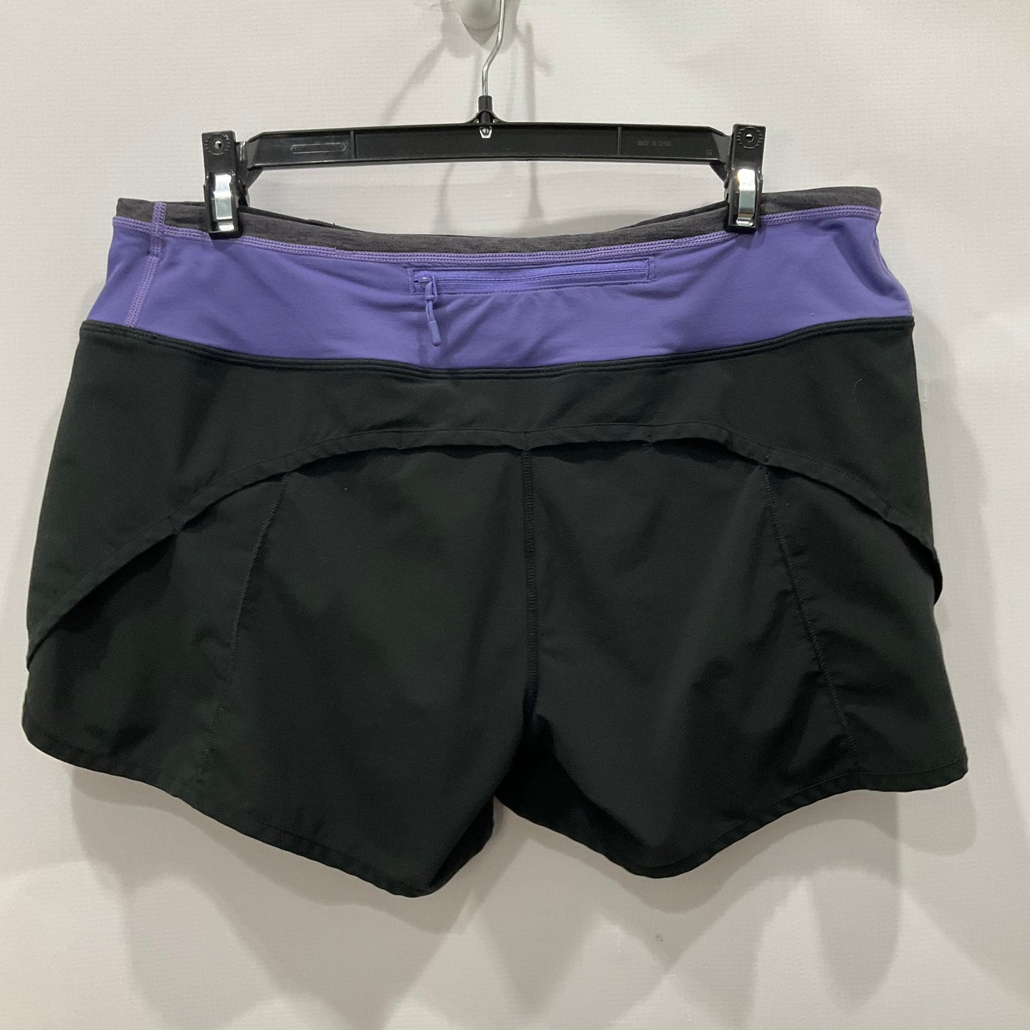 Athletic Shorts By Lululemon In Black, Size: 8