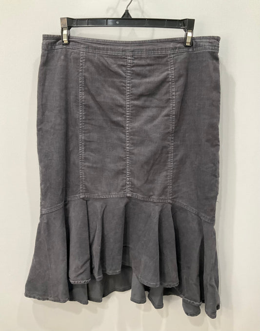 Skirt Midi By Pilcro In Grey, Size: L