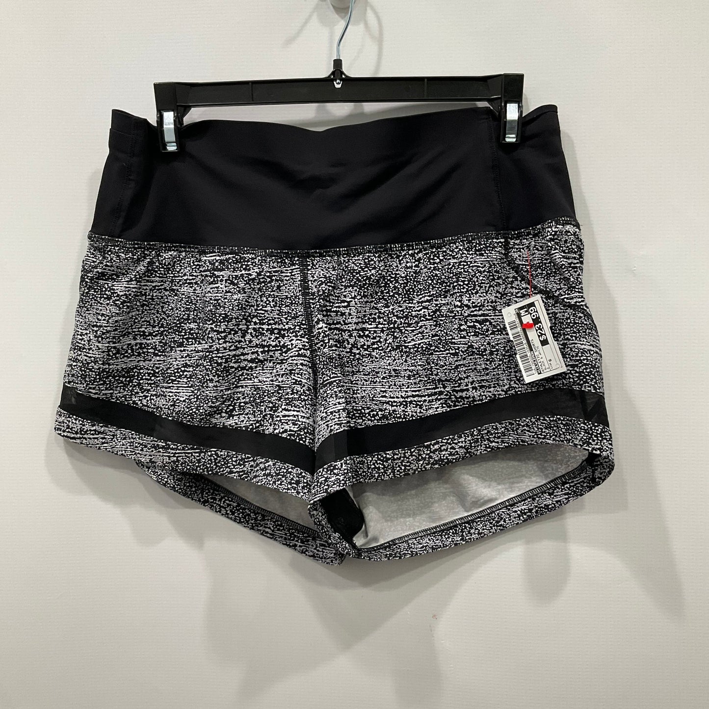 Athletic Shorts By Lululemon In Black & White, Size: 6