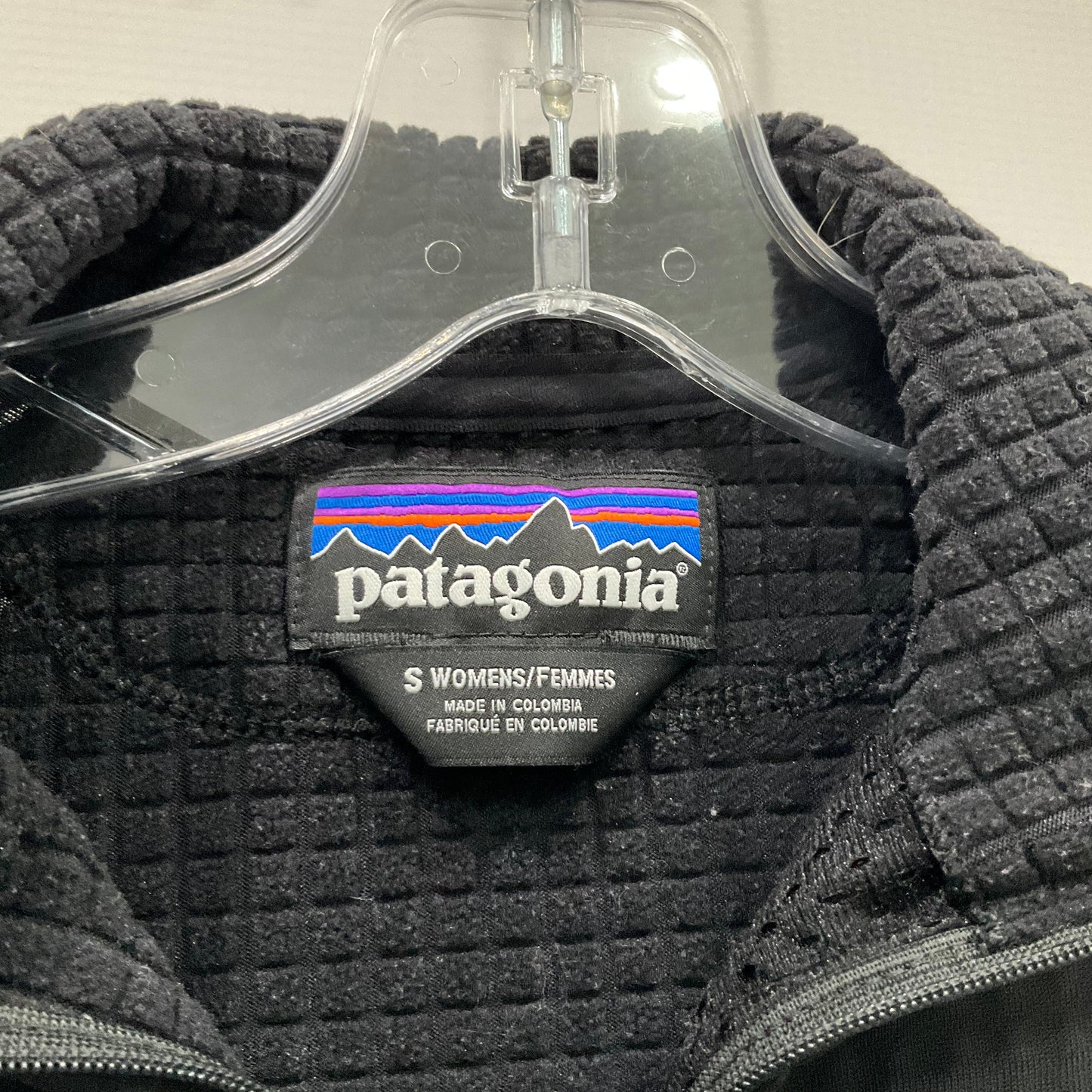 Top LS By Patagonia In Black, Size: S