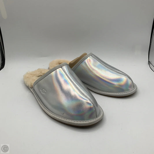Sandals Designer By Ugg In Silver, Size: 8