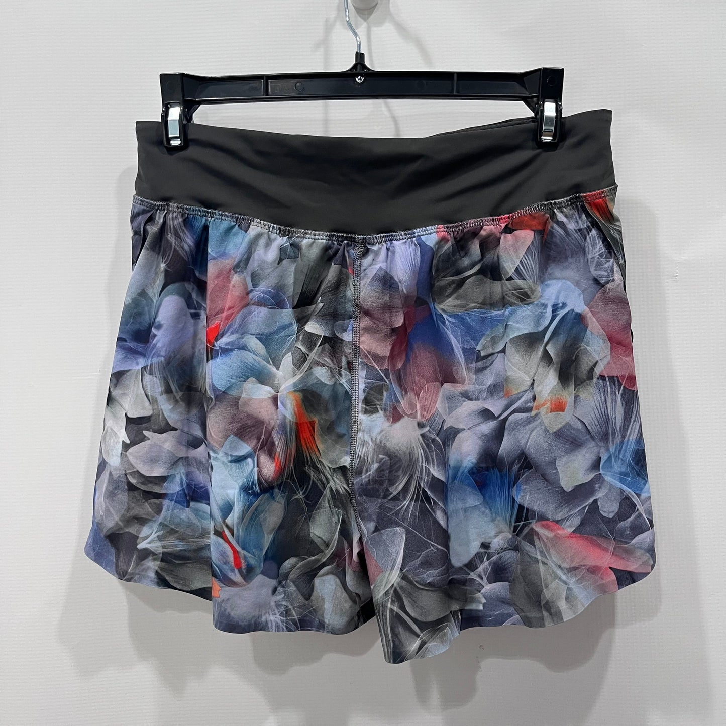 Athletic Shorts By Lululemon In Floral Print, Size: 4