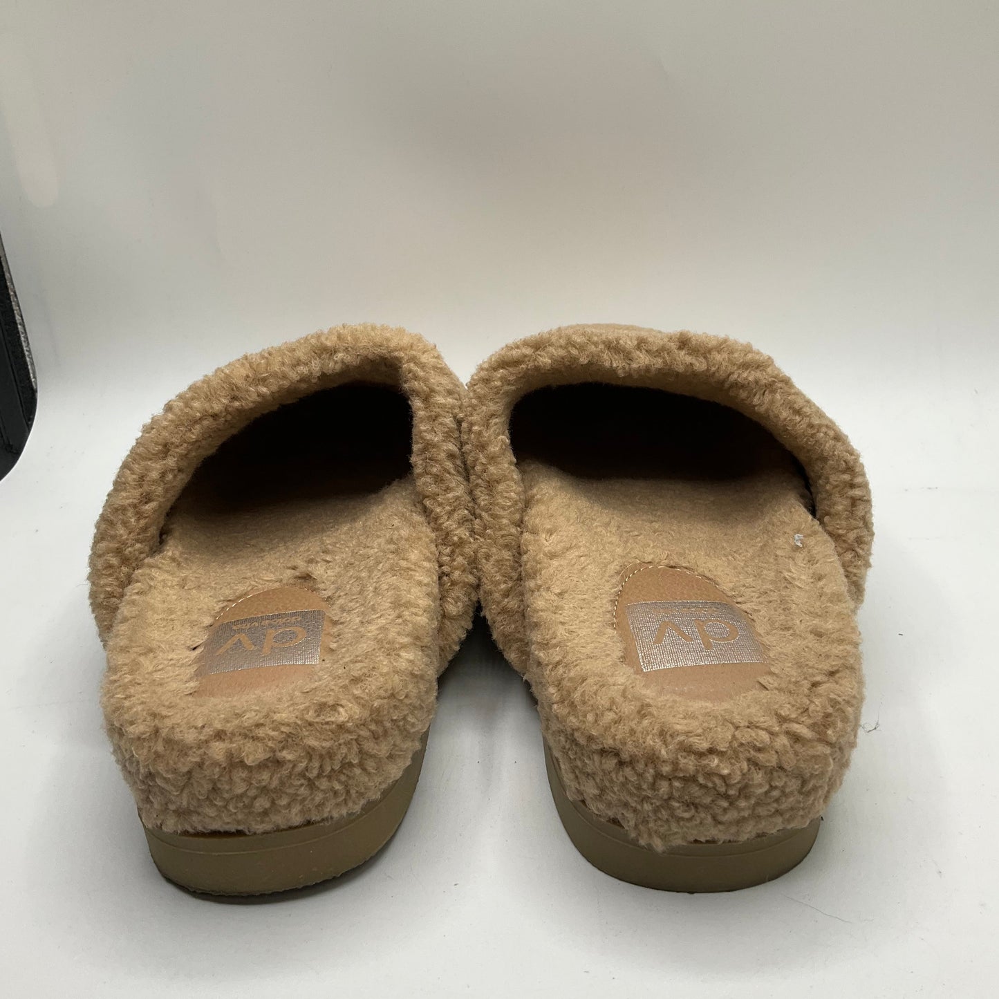 Shoes Flats By Dolce Vita In Tan, Size: 8.5