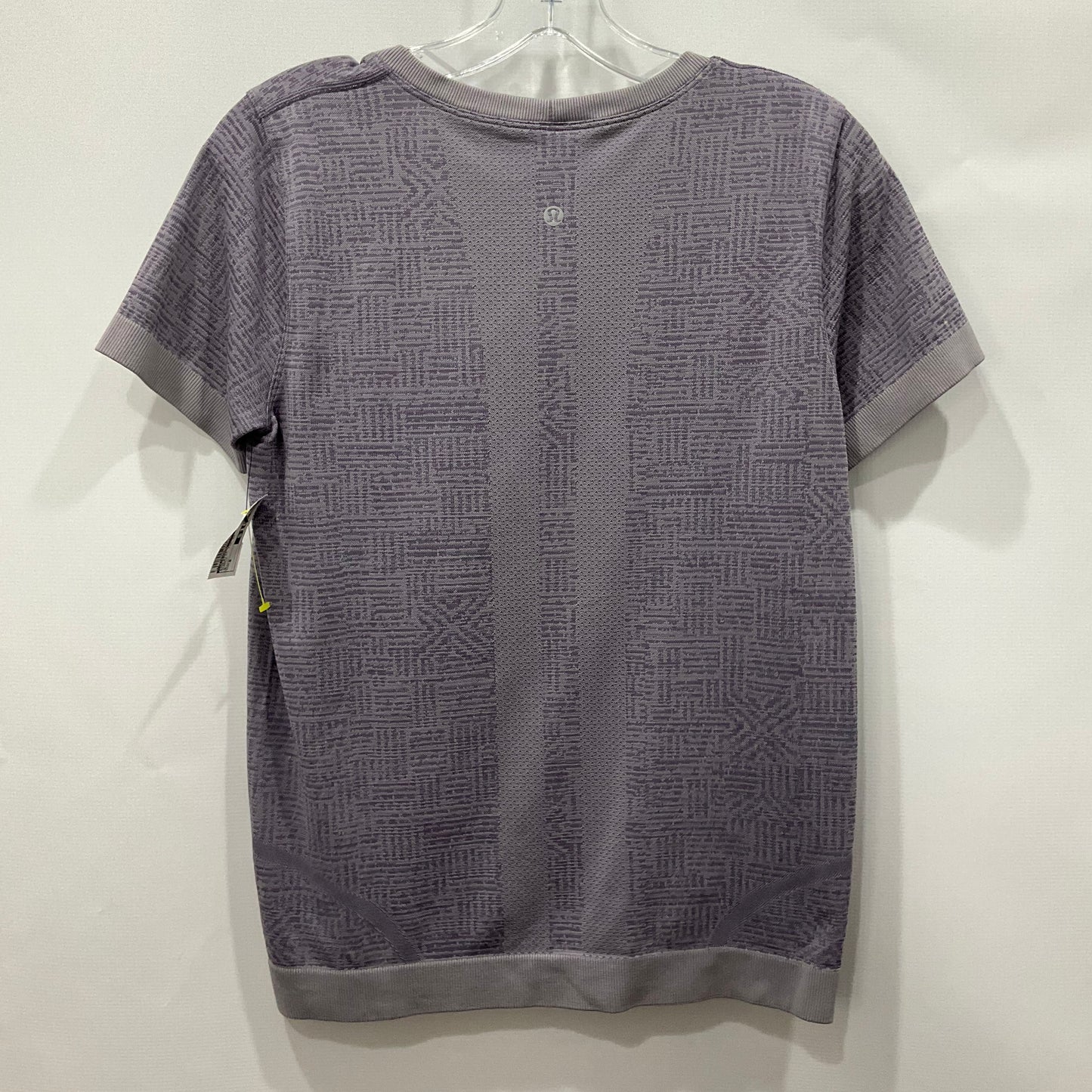 Athletic Top Short Sleeve By Lululemon In Purple, Size: 8