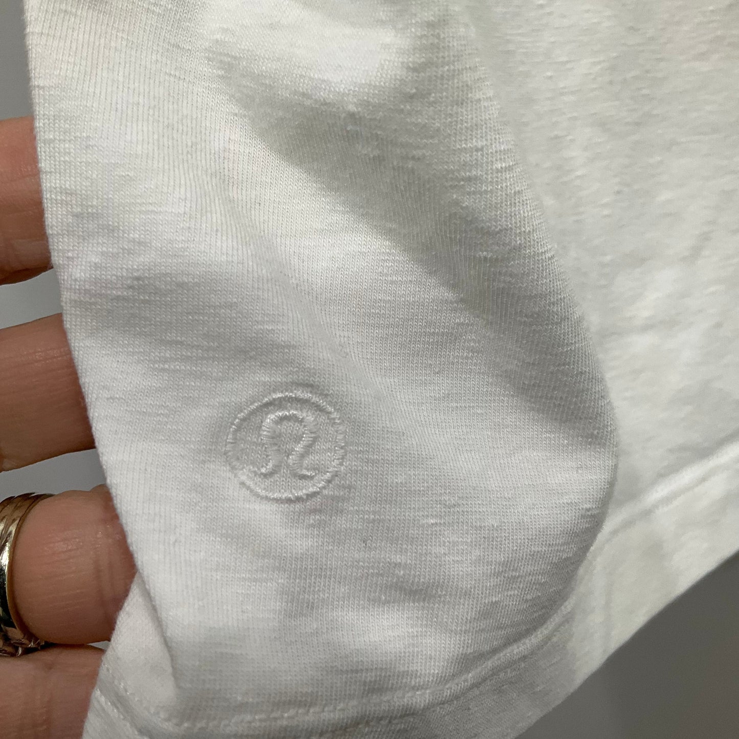 Top Short Sleeve By Lululemon In White, Size: 4