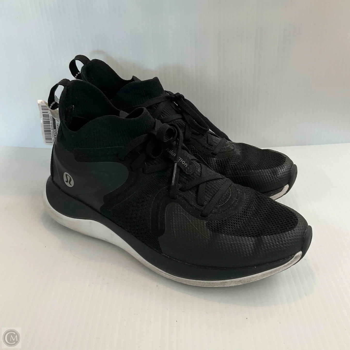 Shoes Sneakers By Lululemon In Black, Size: 9