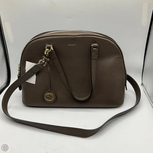 Handbag Luxury Designer By Gucci, Size: Medium