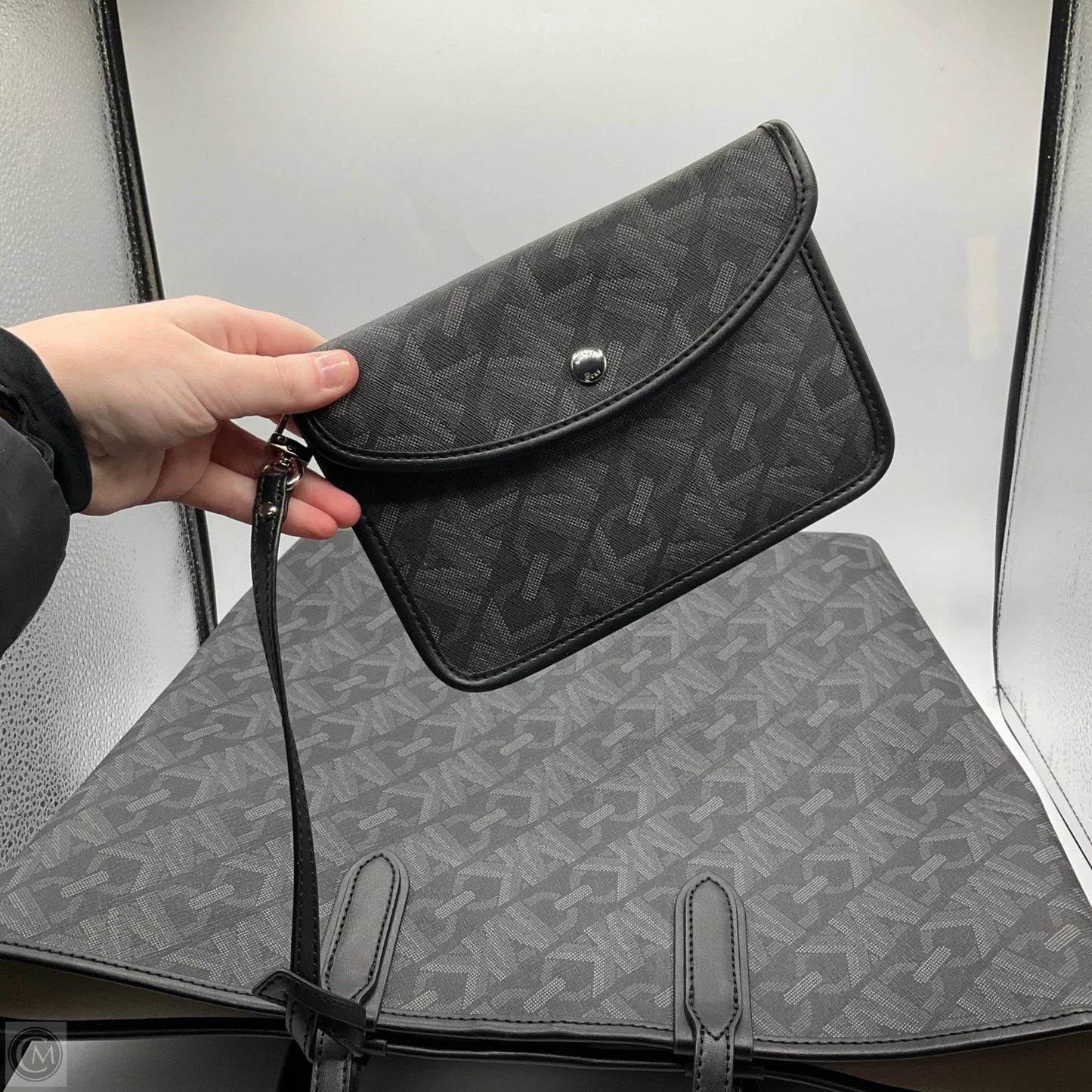 Handbag Designer By Michael Kors, Size: Large