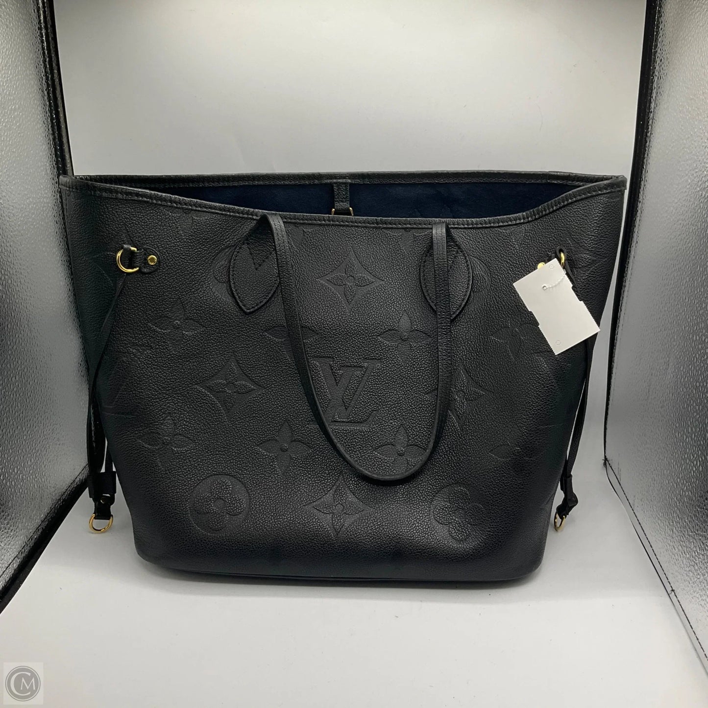 Handbag Luxury Designer By Louis Vuitton, Size: Large