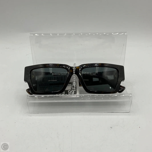 Sunglasses Luxury Designer By Versace