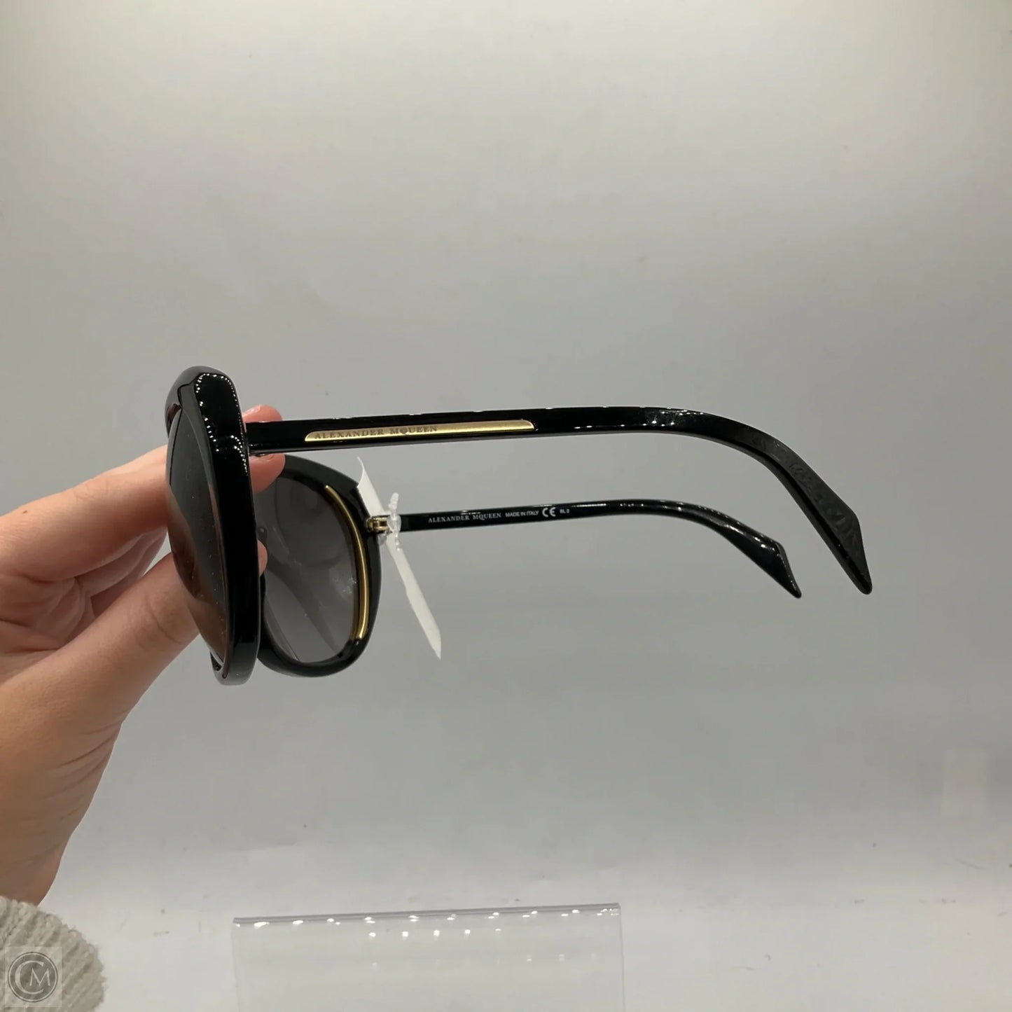 Sunglasses Designer By Tory Burch, Size: Medium