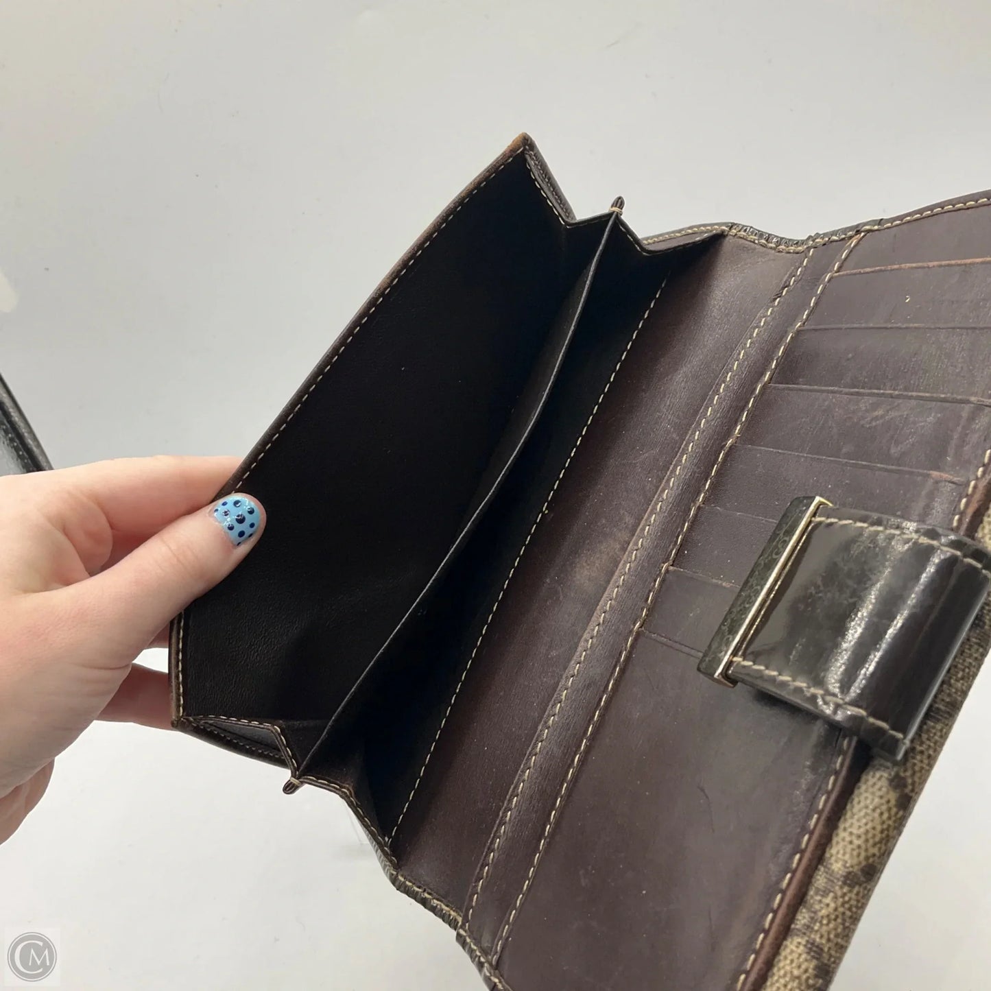 Wallet Luxury Designer By Gucci, Size: Large