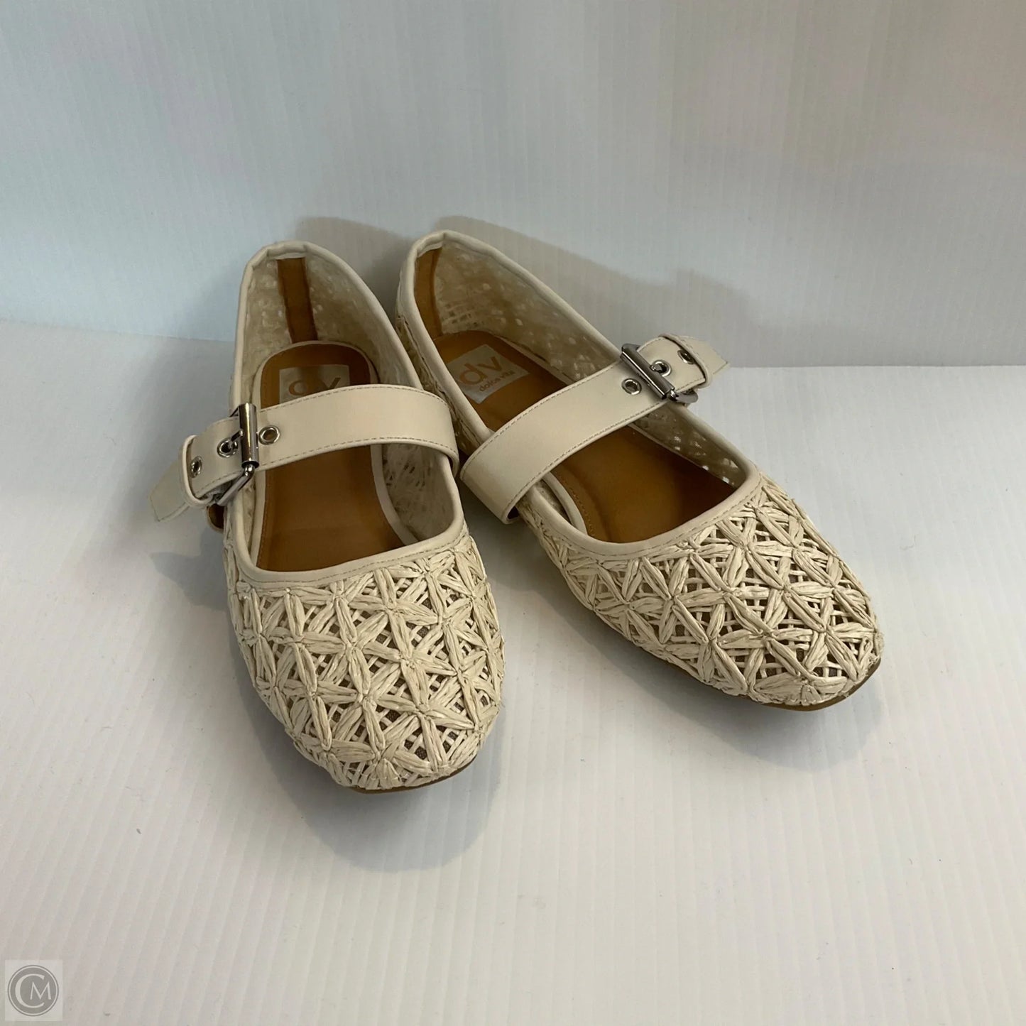 Shoes Flats By Dolce Vita In Cream, Size: 7.5