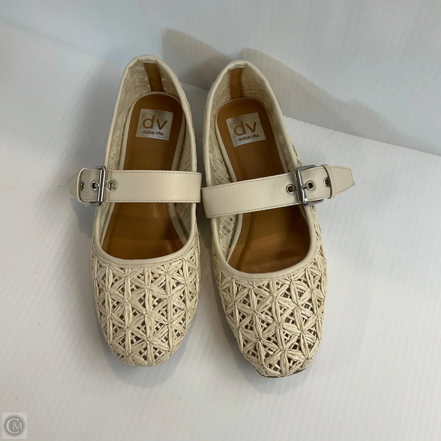 Shoes Flats By Dolce Vita In Cream, Size: 7.5