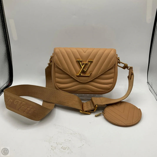 Crossbody Luxury Designer By Louis Vuitton, Size: Small