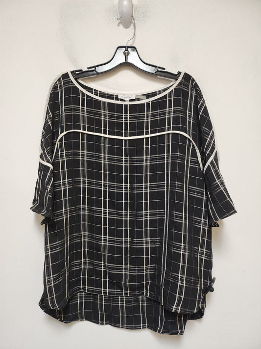 Top Short Sleeve By Calvin Klein In Black & White, Size: L