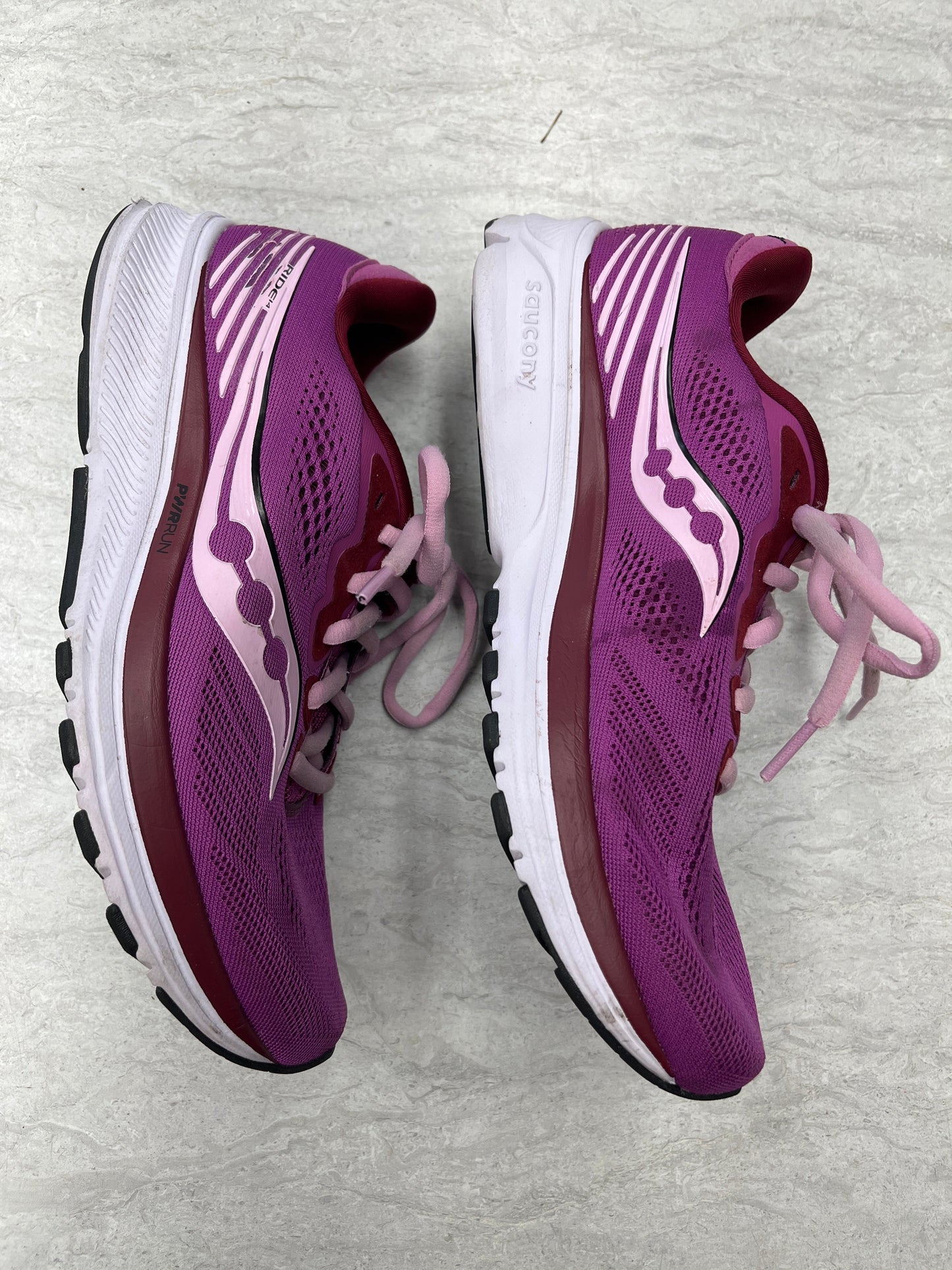 Shoes Sneakers By Saucony In Purple, Size: 8.5