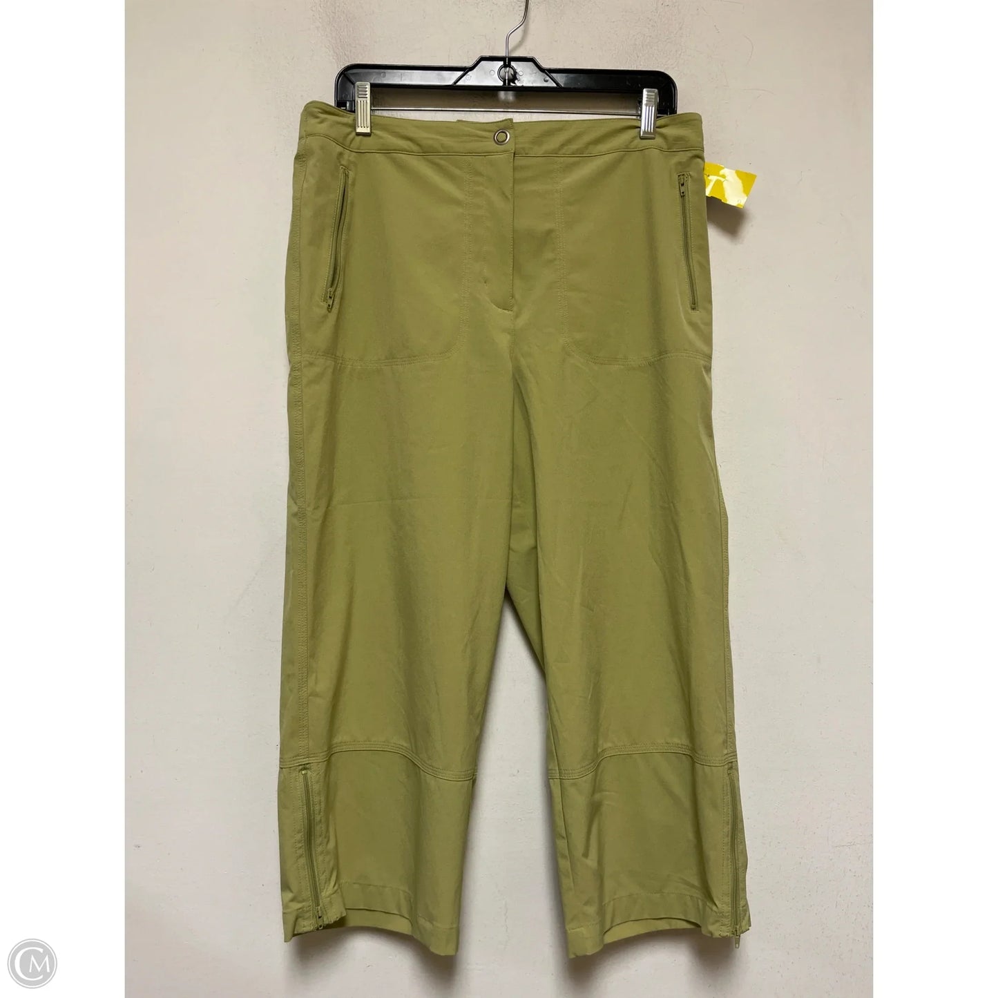 Athletic Capris By Zenergy By Chicos In Green, Size: L