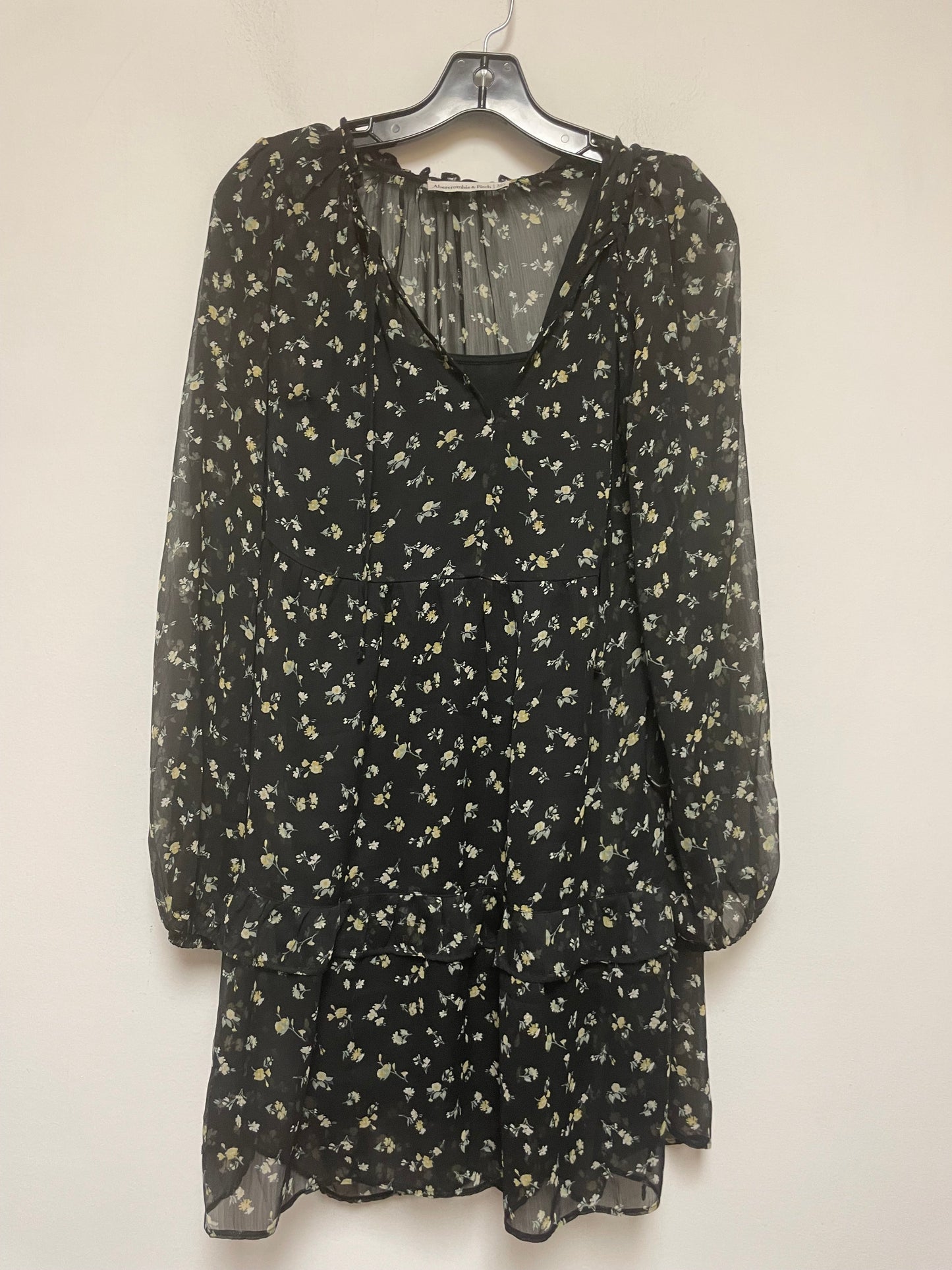 Dress Casual Short By Abercrombie And Fitch  Size: Xs