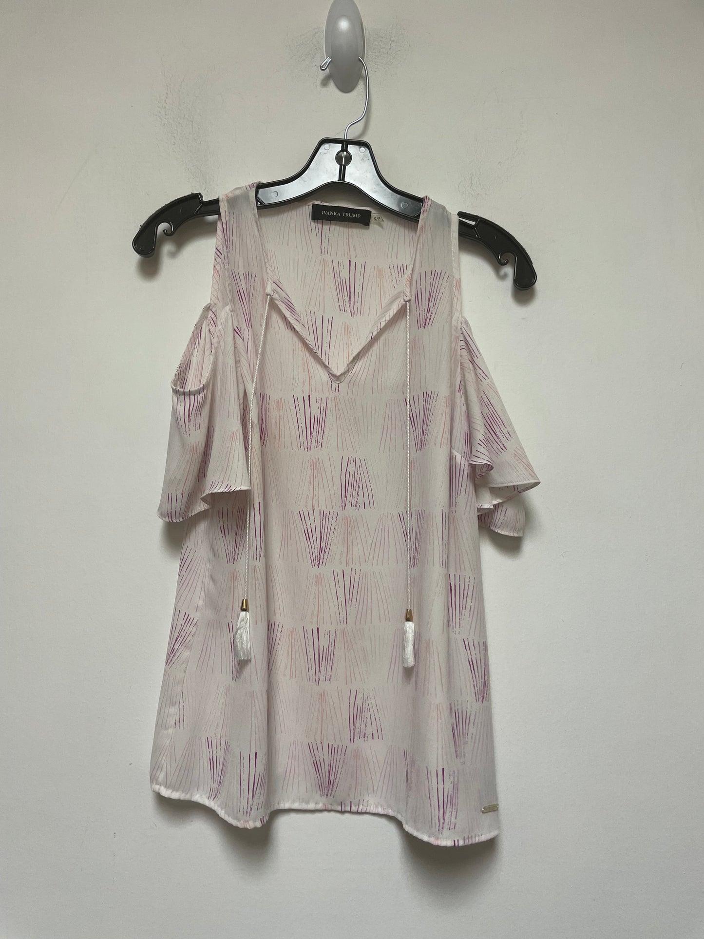 Top Short Sleeve By Ivanka Trump  Size: S