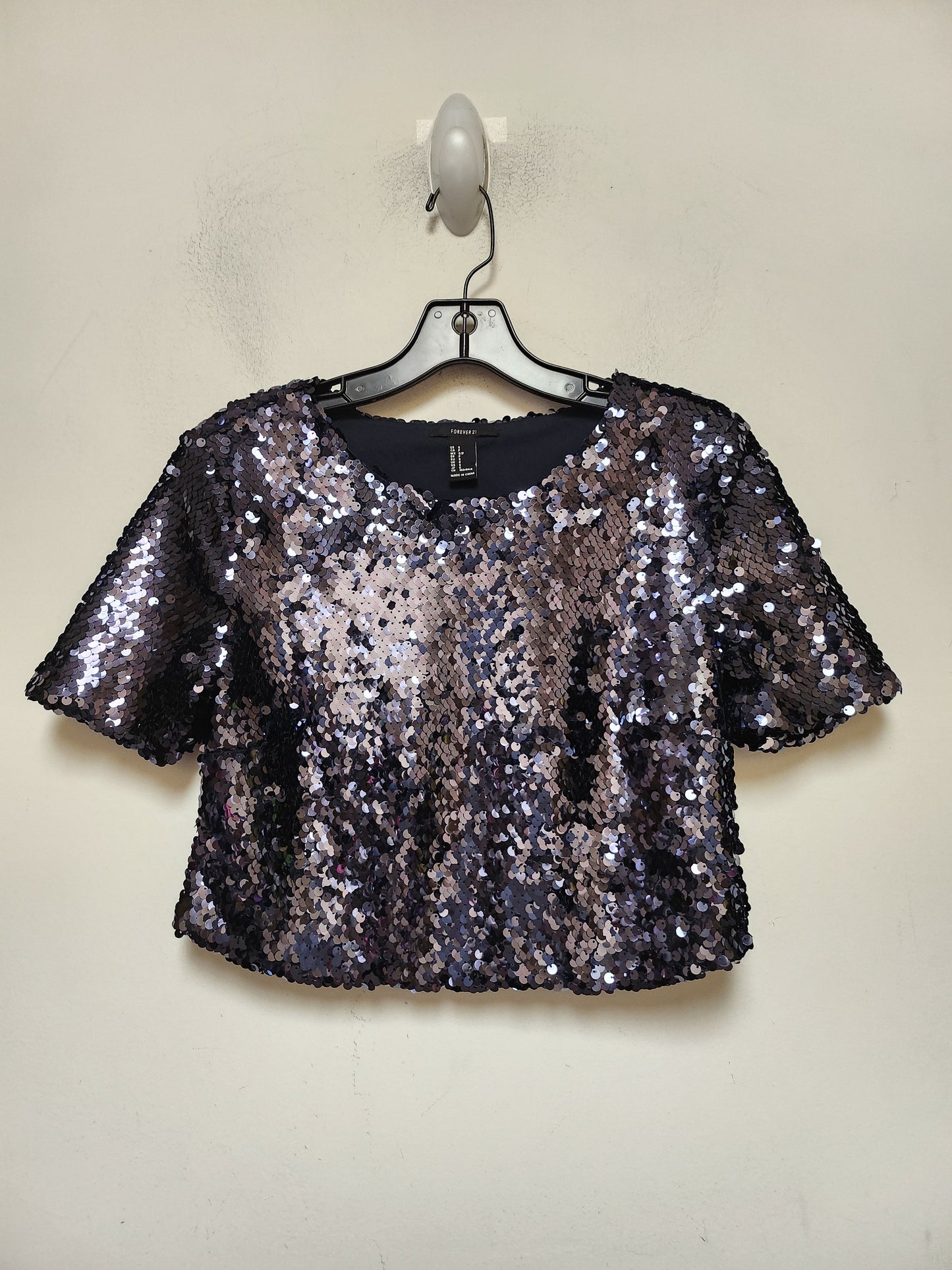 Top Short Sleeve By Forever 21  Size: S