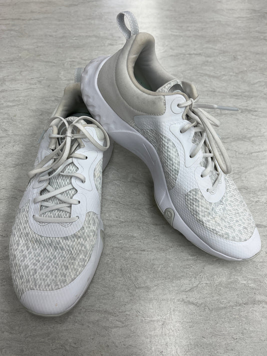 Shoes Athletic By Nike In White, Size: 9