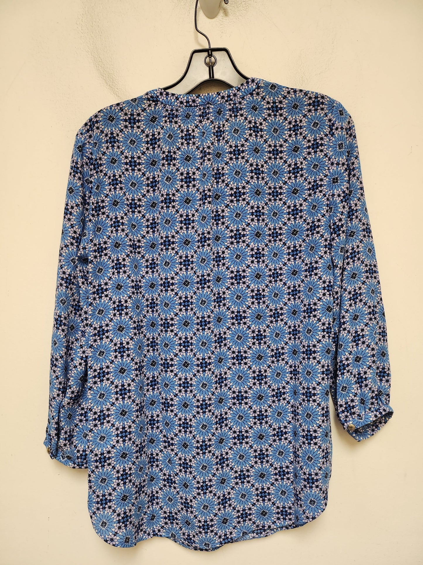 Top Long Sleeve By Banana Republic In Blue, Size: Xs