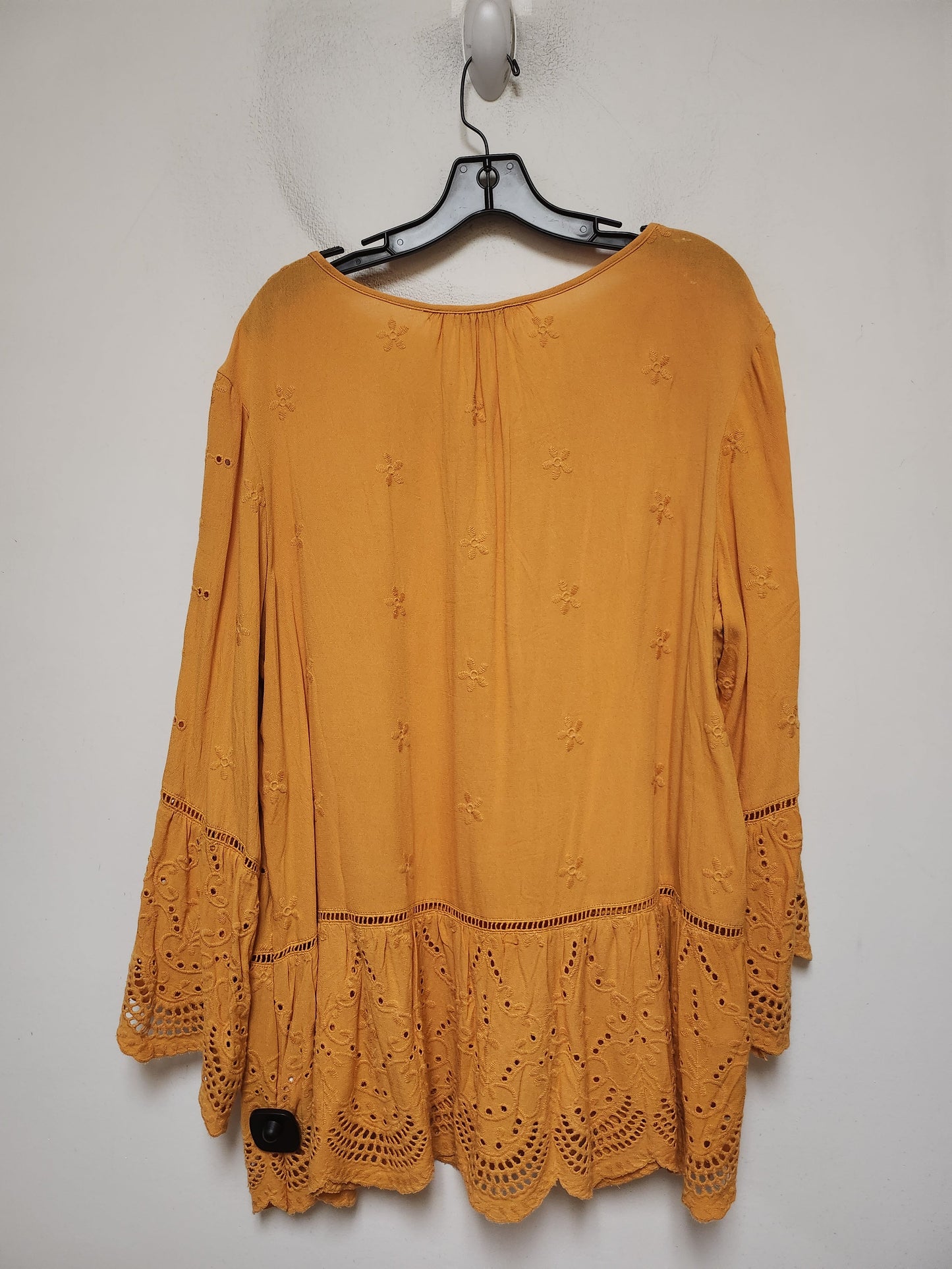 Top Long Sleeve By Christopher And Banks In Yellow, Size: L