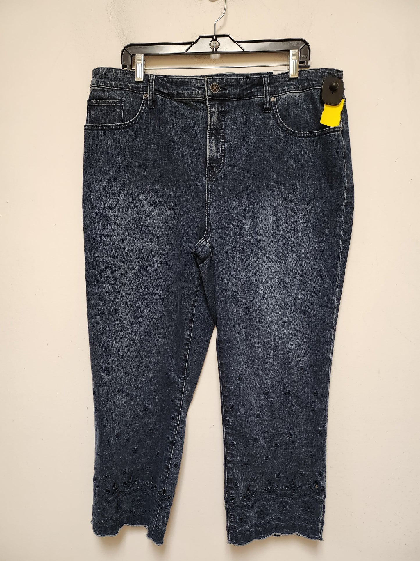 Jeans Cropped By Chicos In Blue Denim, Size: 18