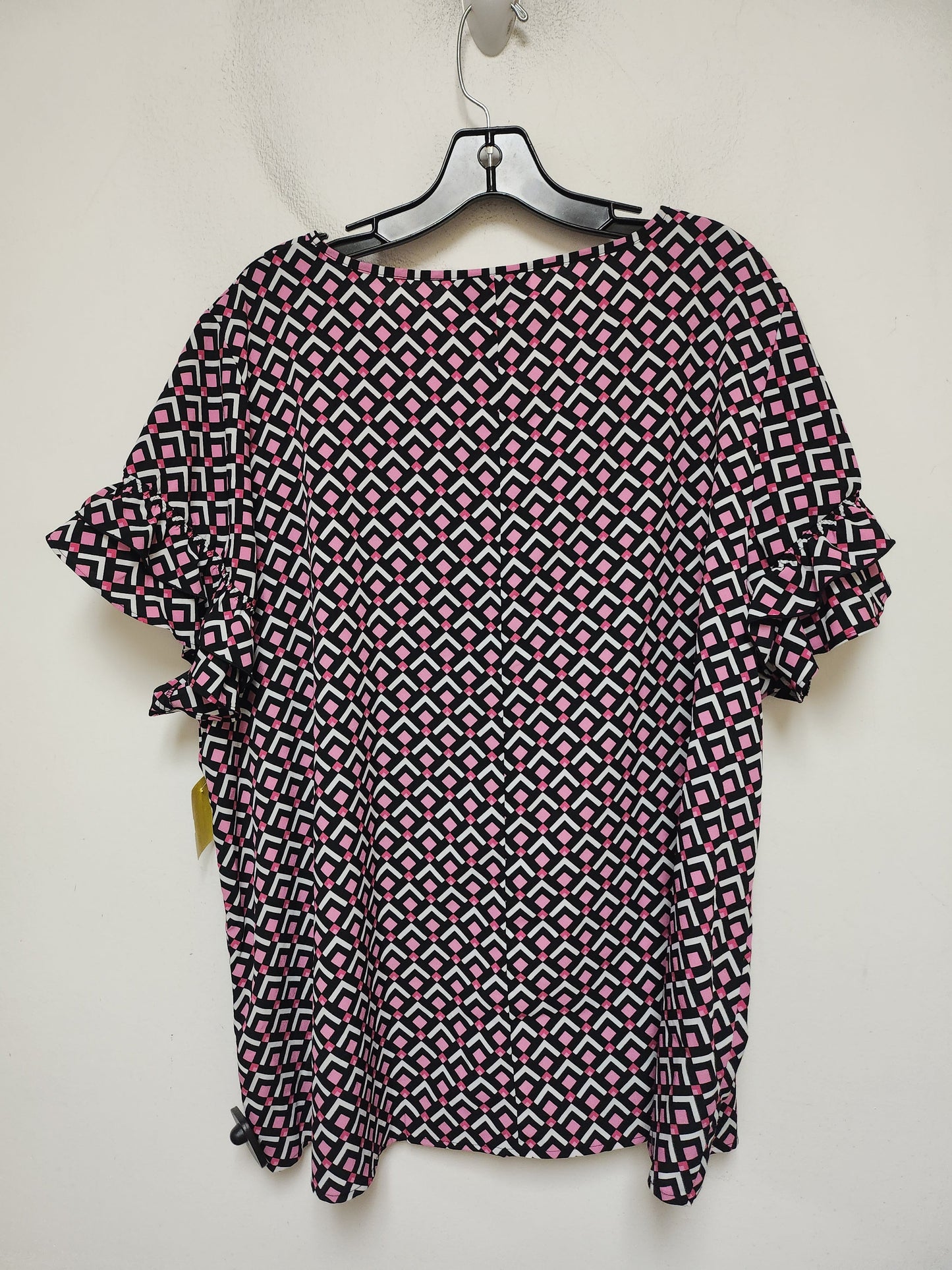 Top Short Sleeve By Lane Bryant In Black & Pink, Size: 2x