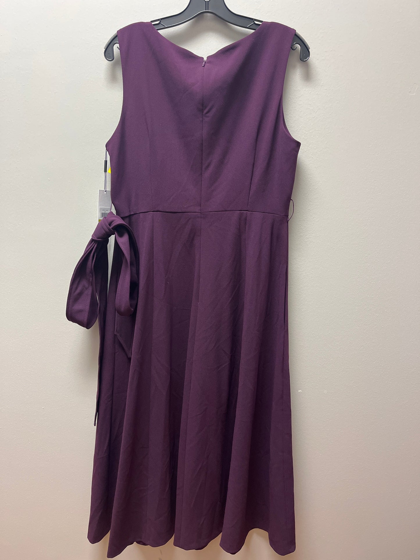 Dress Casual Midi By Calvin Klein In Purple, Size: L