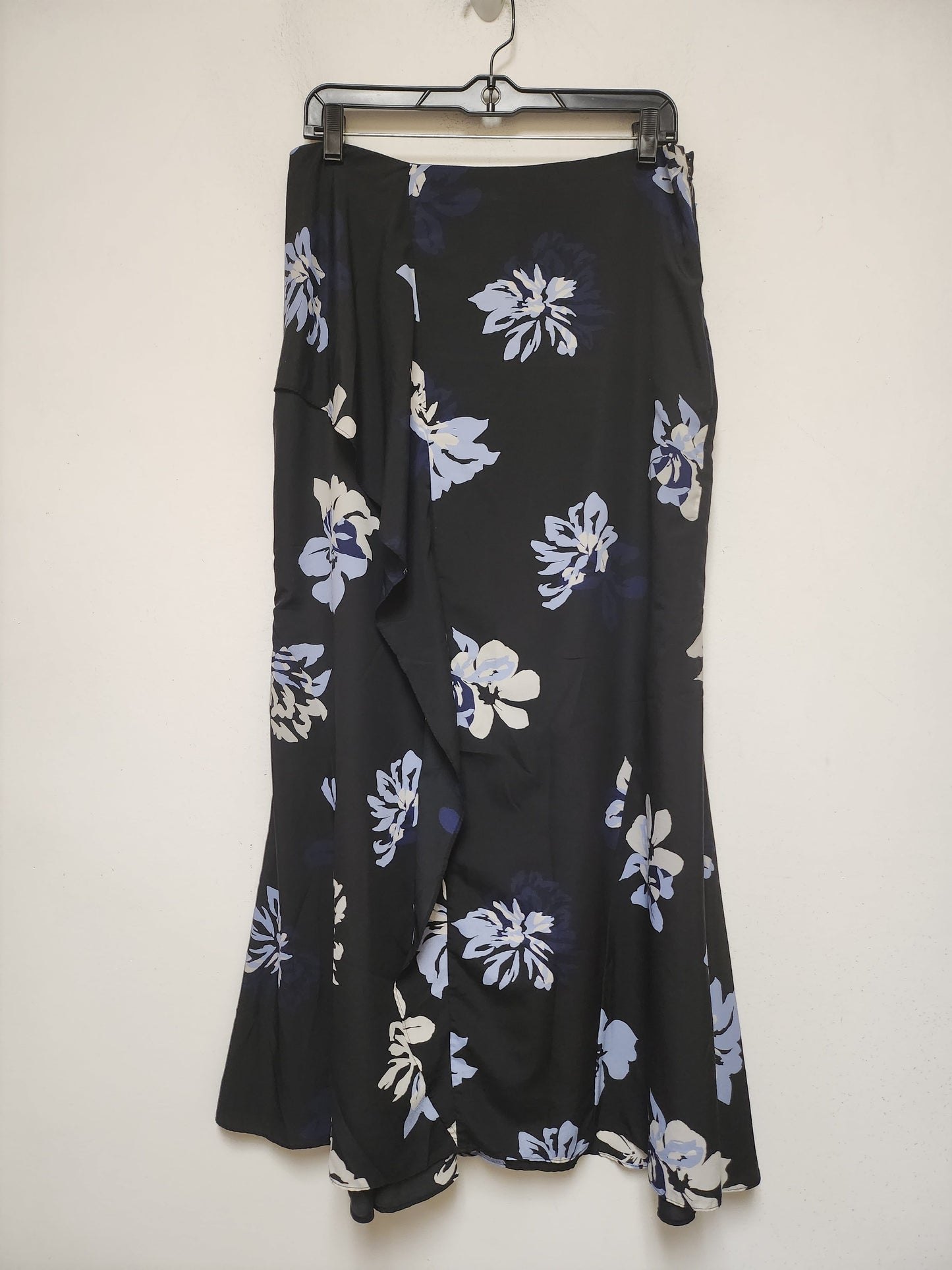 Skirt Maxi By Banana Republic In Black & Blue, Size: 6