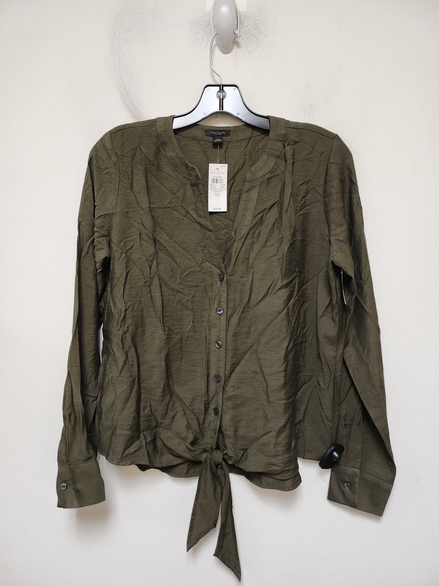 Top Long Sleeve By Ann Taylor In Green, Size: Xs