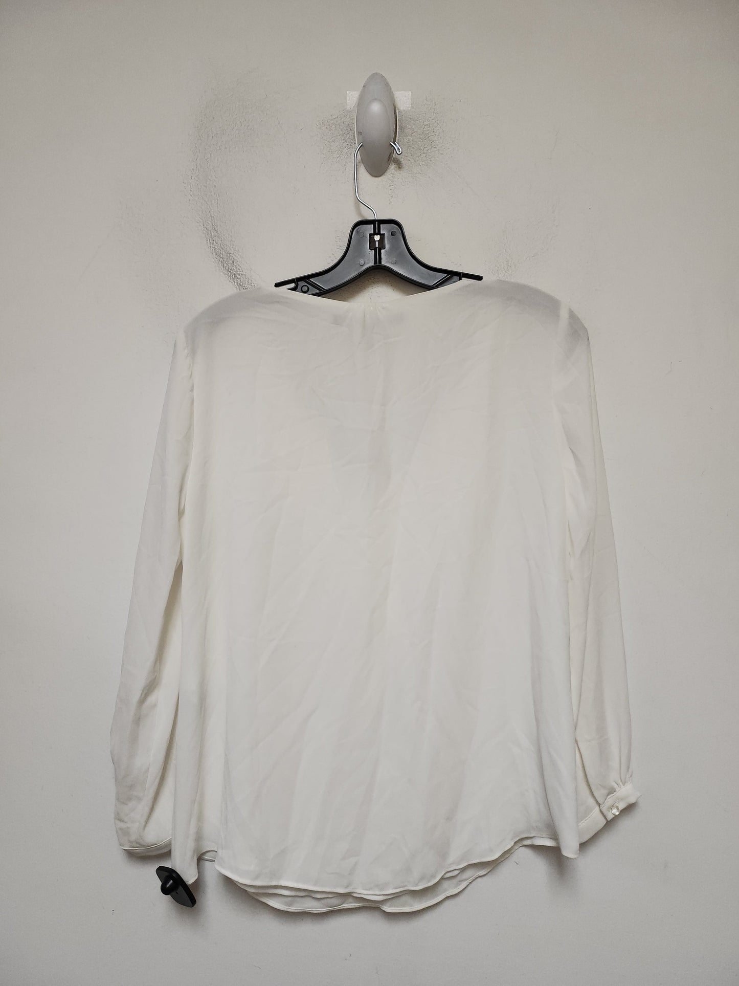 Top Long Sleeve By White House Black Market In White, Size: Xs