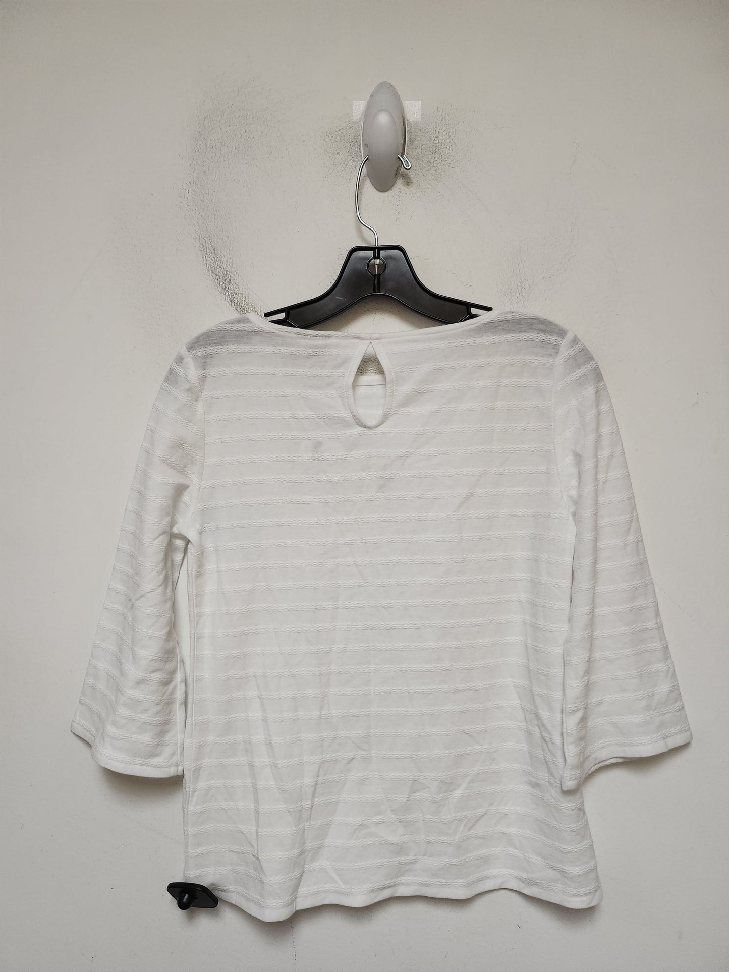 Top Short Sleeve By Chicos In White, Size: Xsp