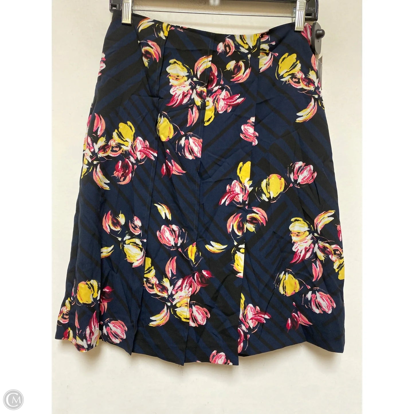 Skirt Mini & Short By Banana Republic In Floral Print, Size: 2p