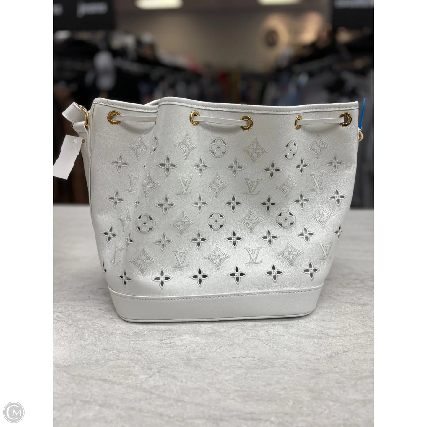 Handbag Luxury Designer By Louis Vuitton, Size: Large