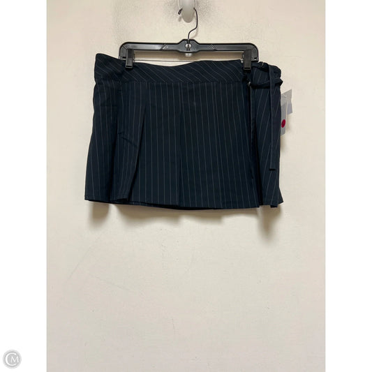 Skirt Mini & Short By Abound In Blue & White, Size: 16