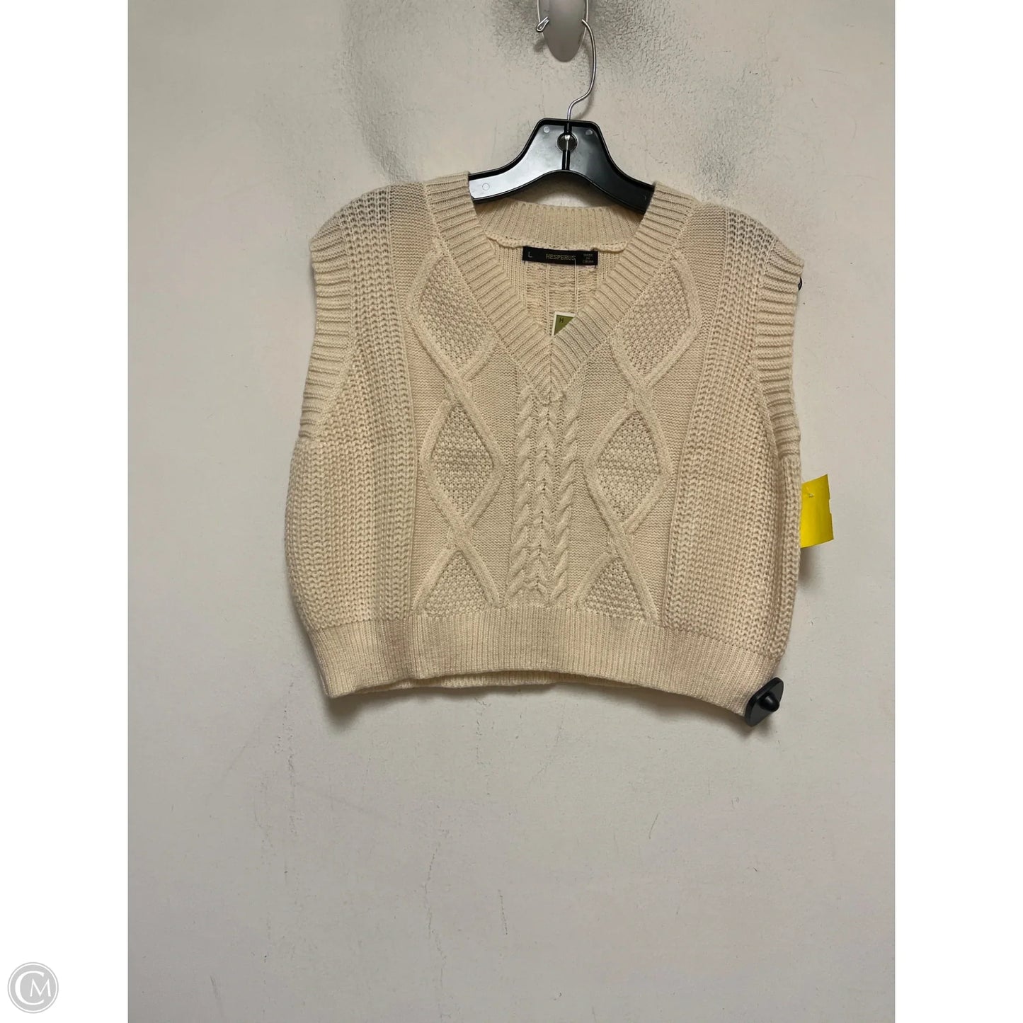 Vest Sweater By Clothes Mentor In Cream, Size: L