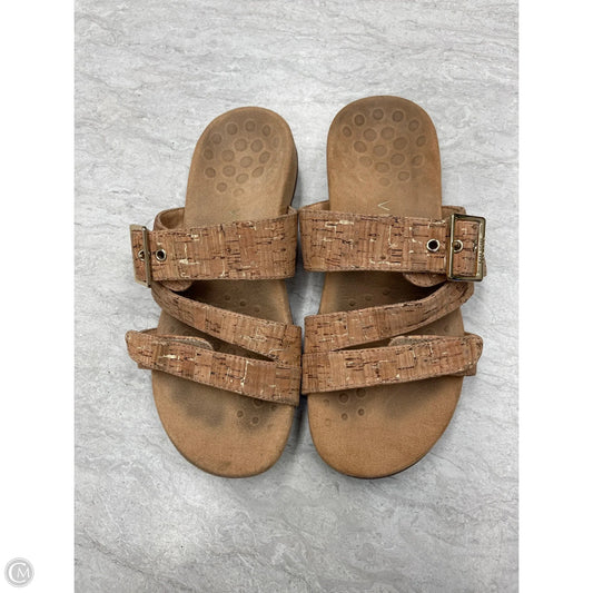 Sandals Flats By Vionic In Tan, Size: 6