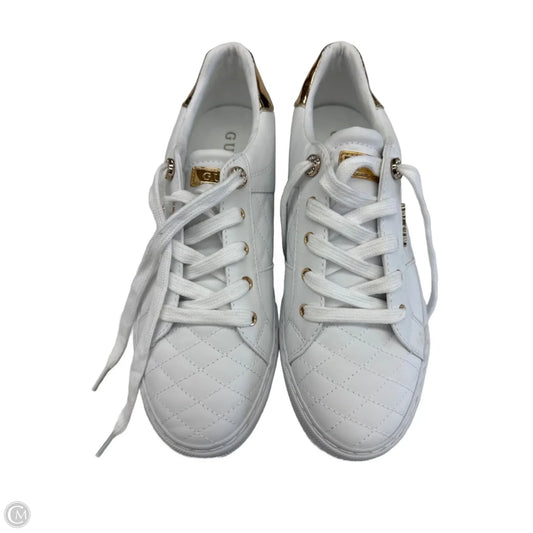 Shoes Sneakers By Guess In Gold & White, Size: 9.5