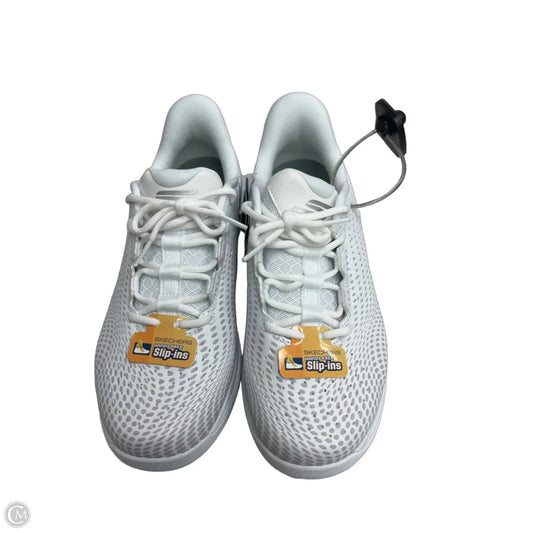 Shoes Sneakers By Skechers In White, Size: 7