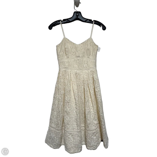 Dress Casual Short By Modcloth In Cream, Size: Xxs